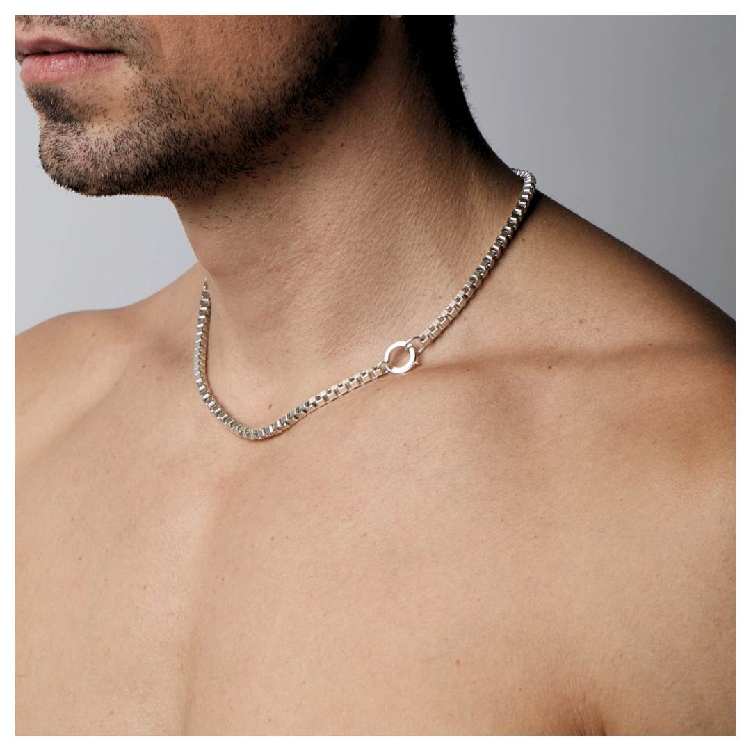 CO Box chain necklace