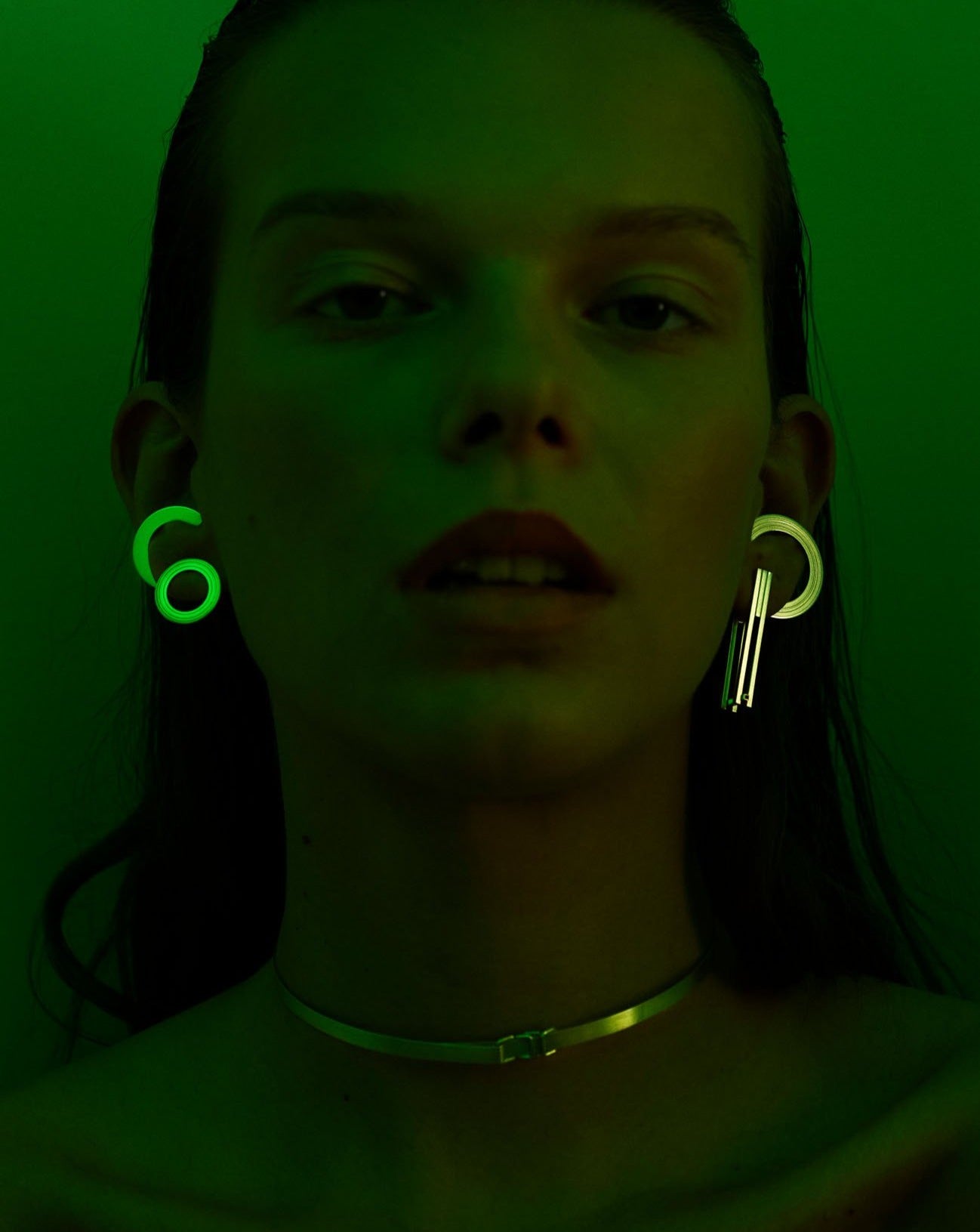 C line ORBIT back cuff closure