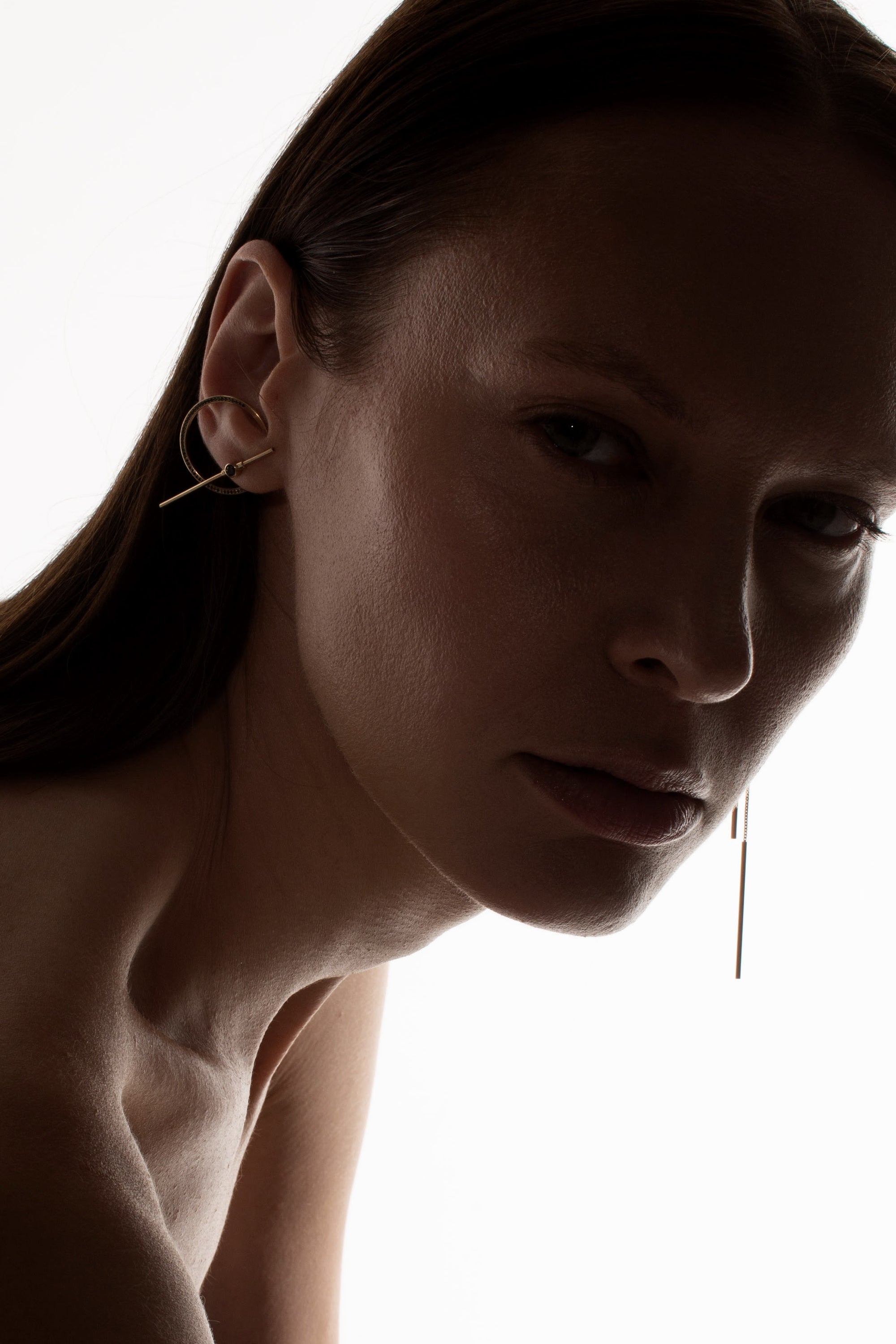 ⁠Architectural jewellery gold