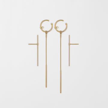 Ari earrings set in gold