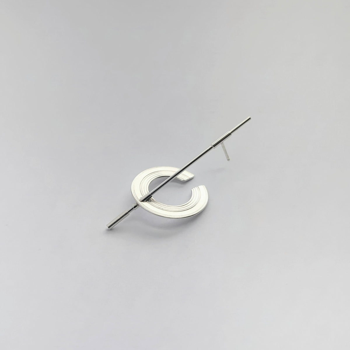 ORBIT / ACUTE earring