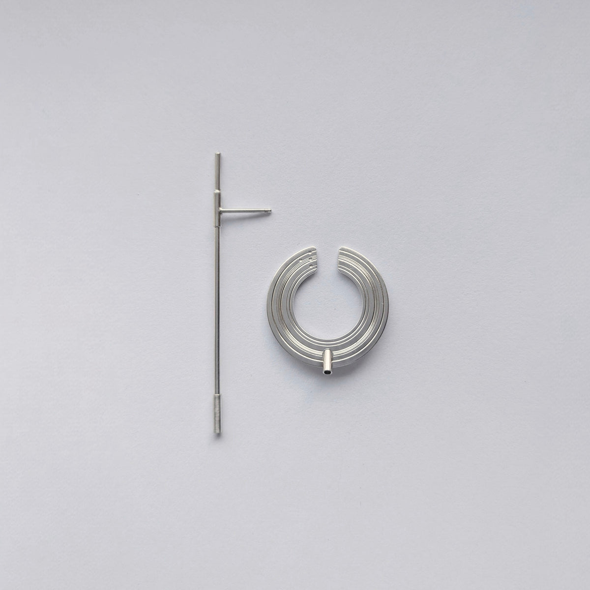 ORBIT / ACUTE earring