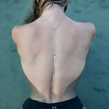 STREAK loop necklace