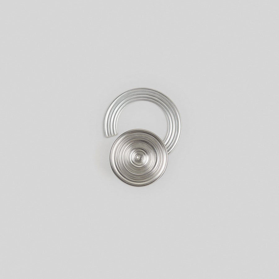 C line  ORBIT back cuff closure