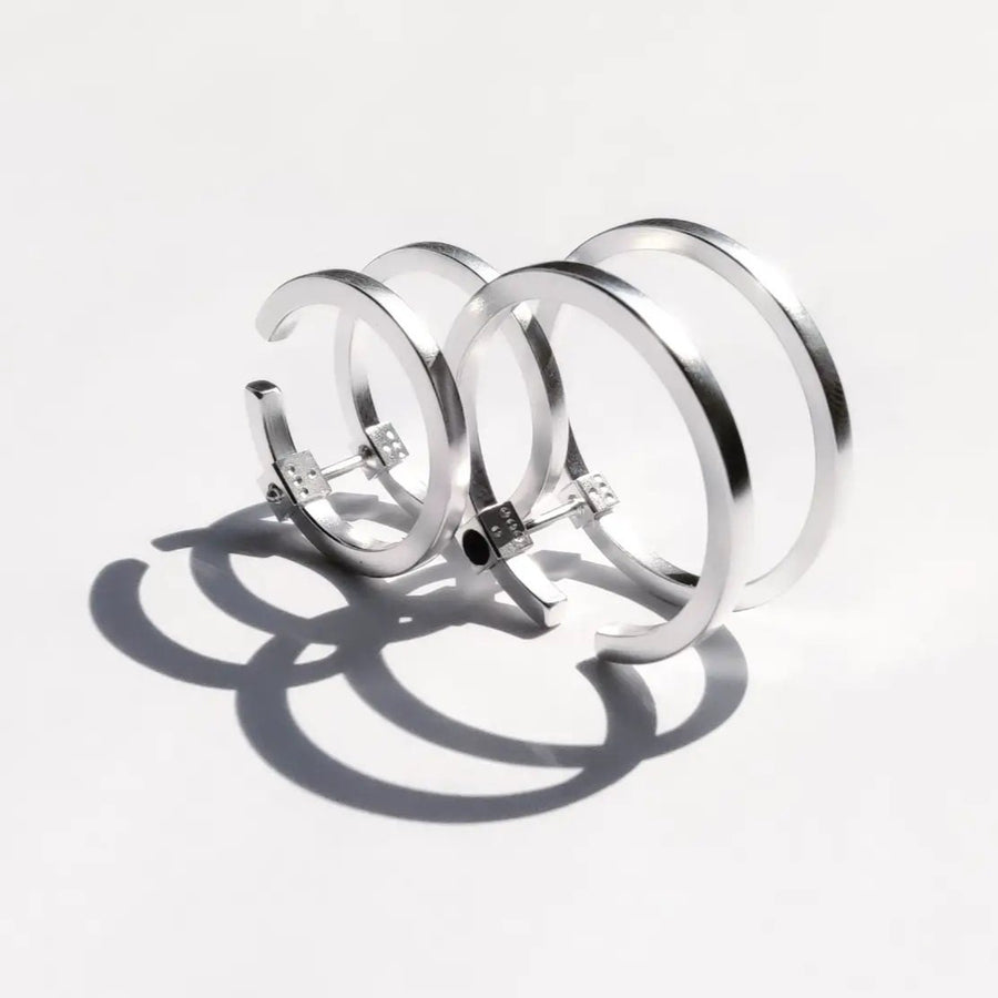 C line single cuff earring