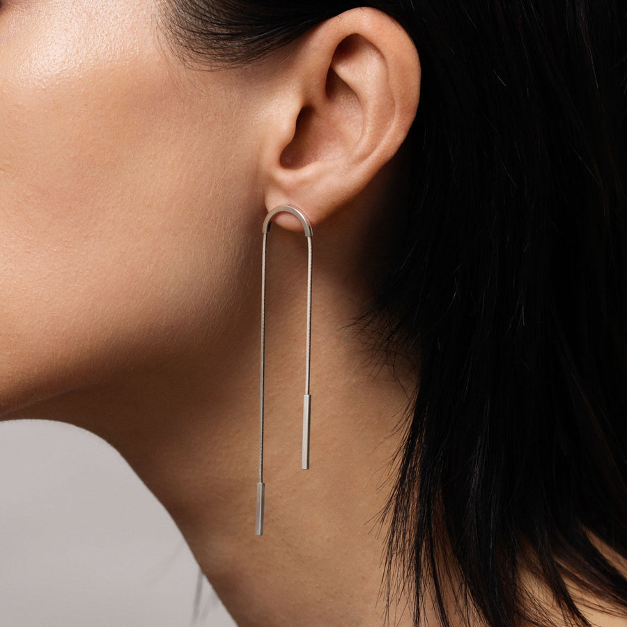 STREAK U long earring